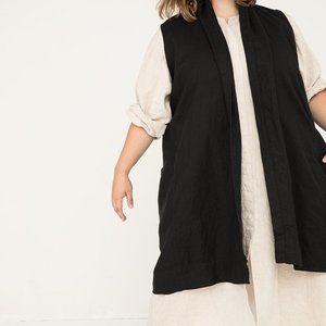 Elizabeth Suzann Clyde Vest in Black Midweight Linen (Size Small)